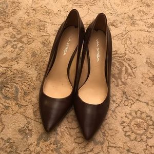 Dark Brown Via Spiga heels, 8M